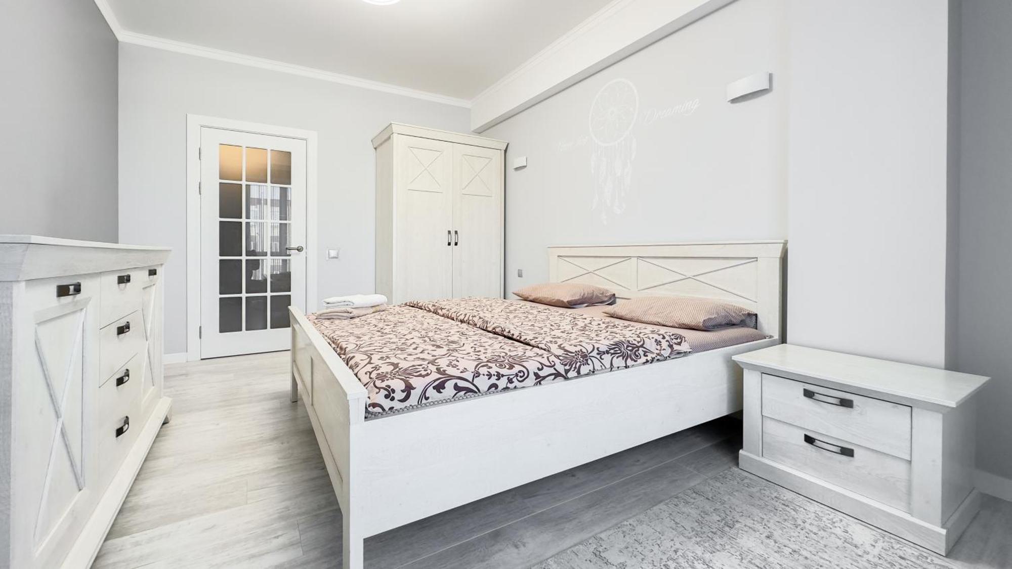 Business Class Apartments In The City Center Кишинёв Экстерьер фото