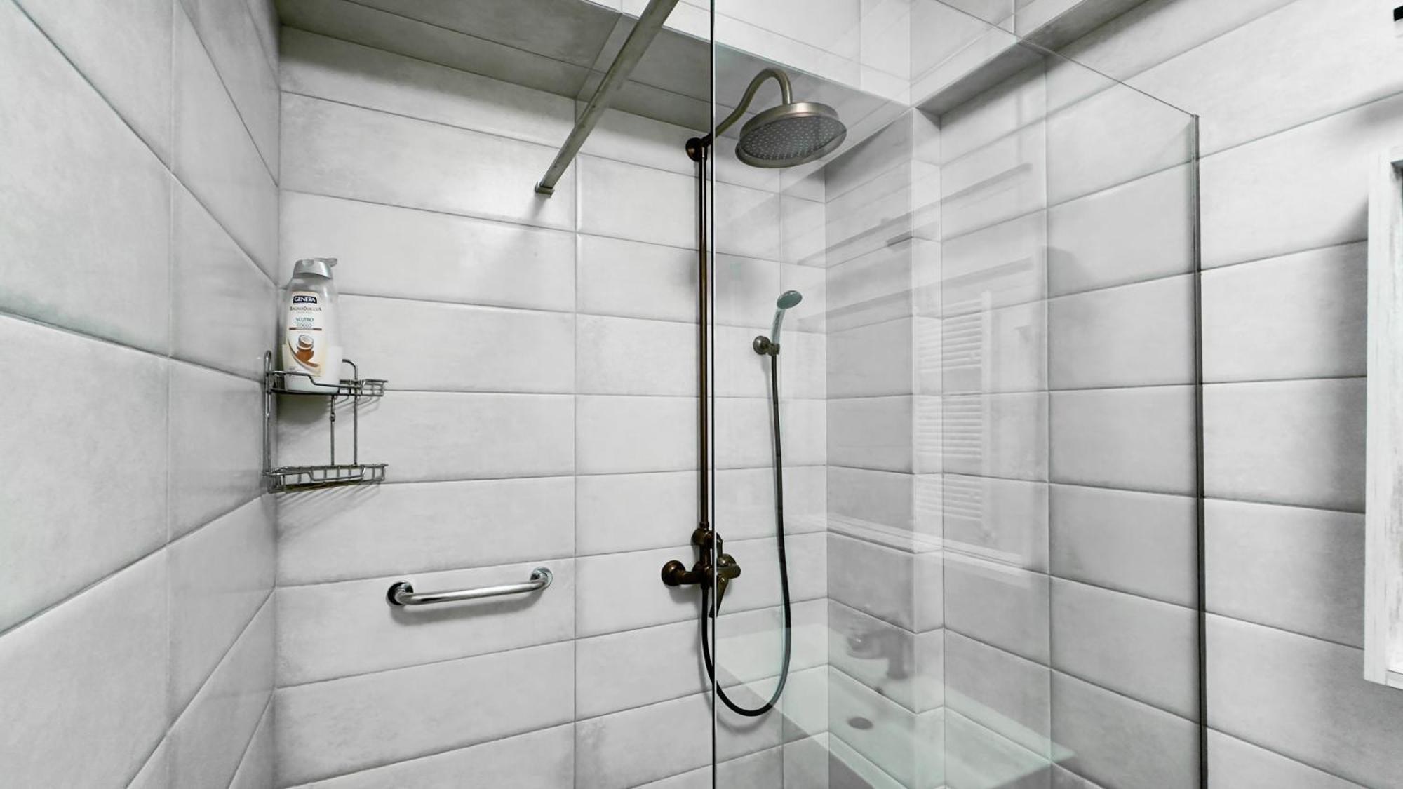 Business Class Apartments In The City Center Кишинёв Экстерьер фото
